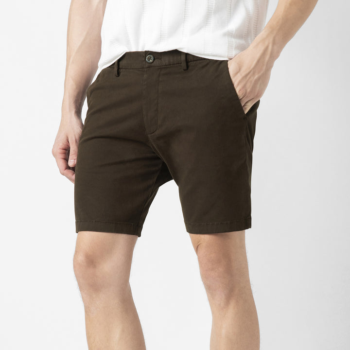 Stretch Chino Short 7" in Cocoa side on model