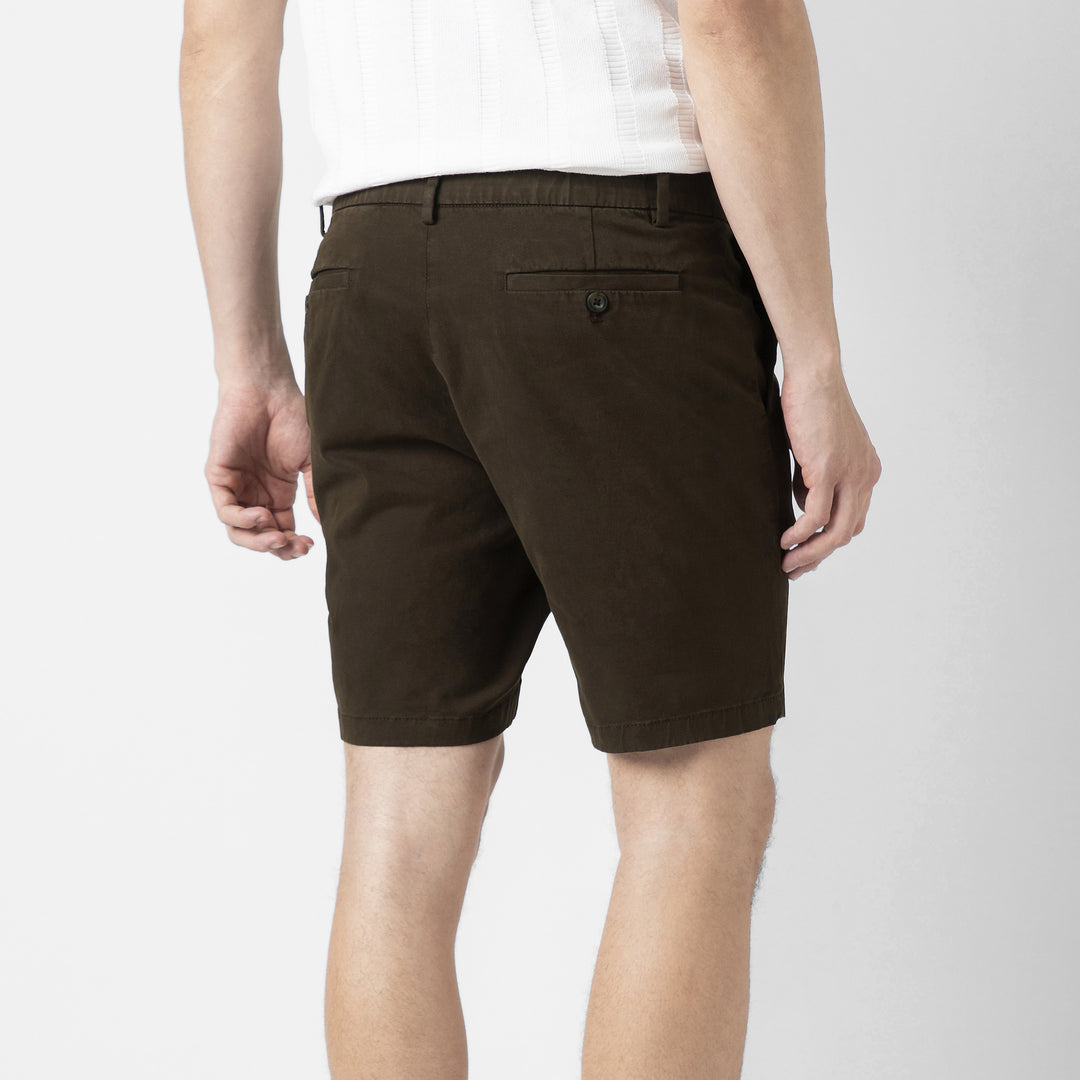 Stretch Chino Short 7" in Cocoa back on model