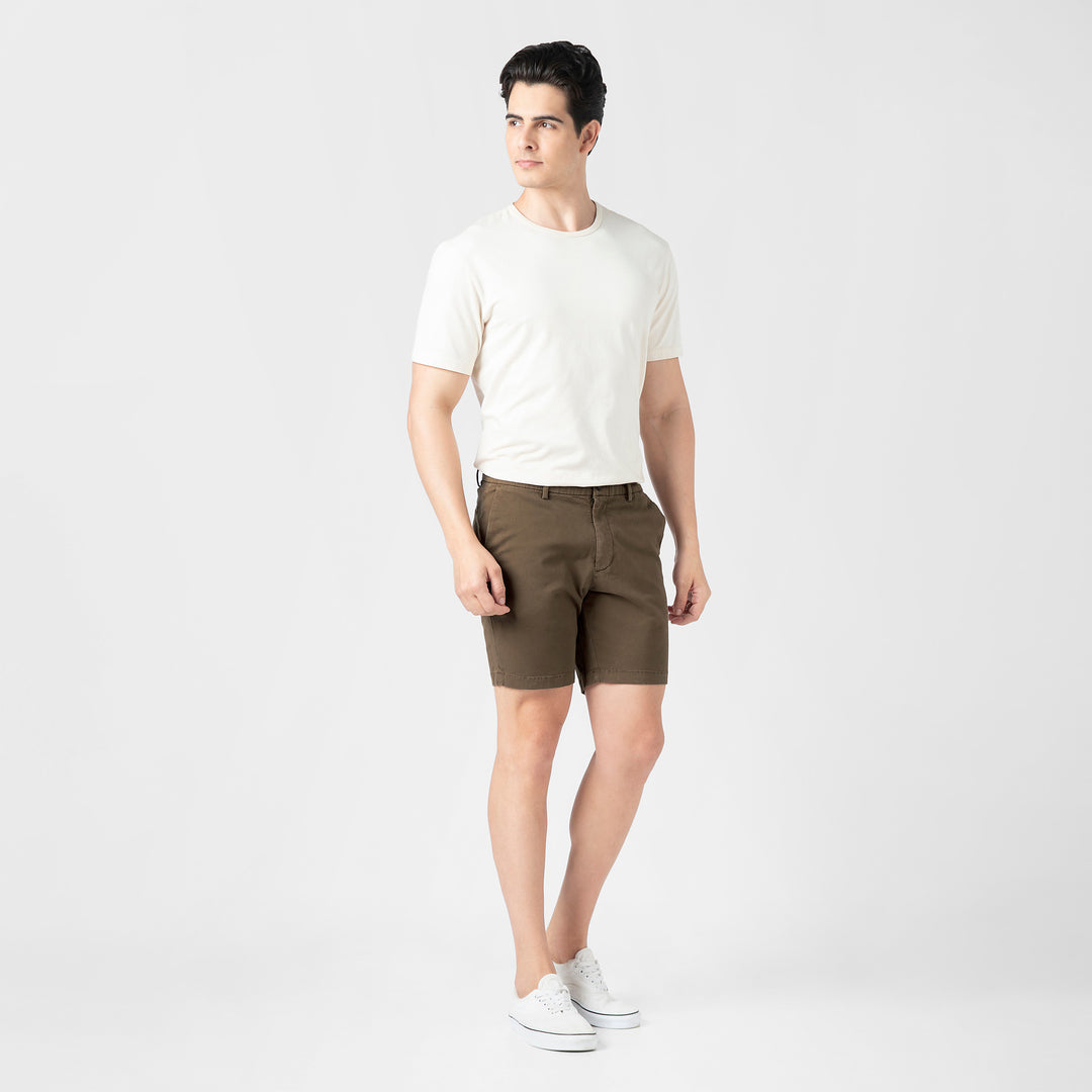 Stretch Chino Short 7" Desert full body side on model