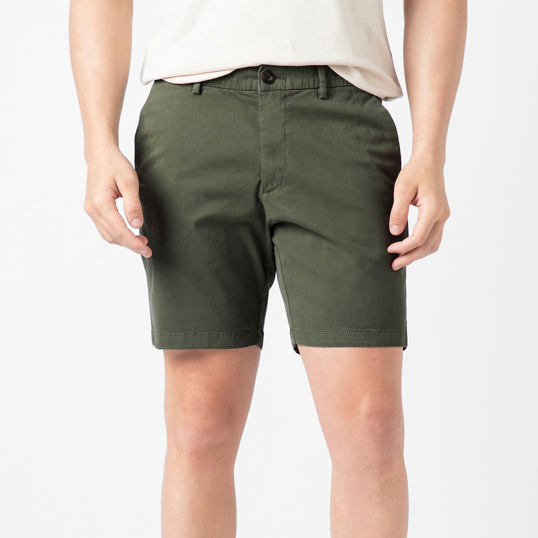 Stretch Chino Short 7" Fern front on model