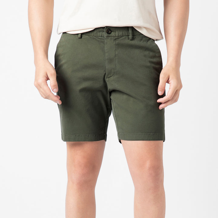 Stretch Chino Short 7" Fern front on model