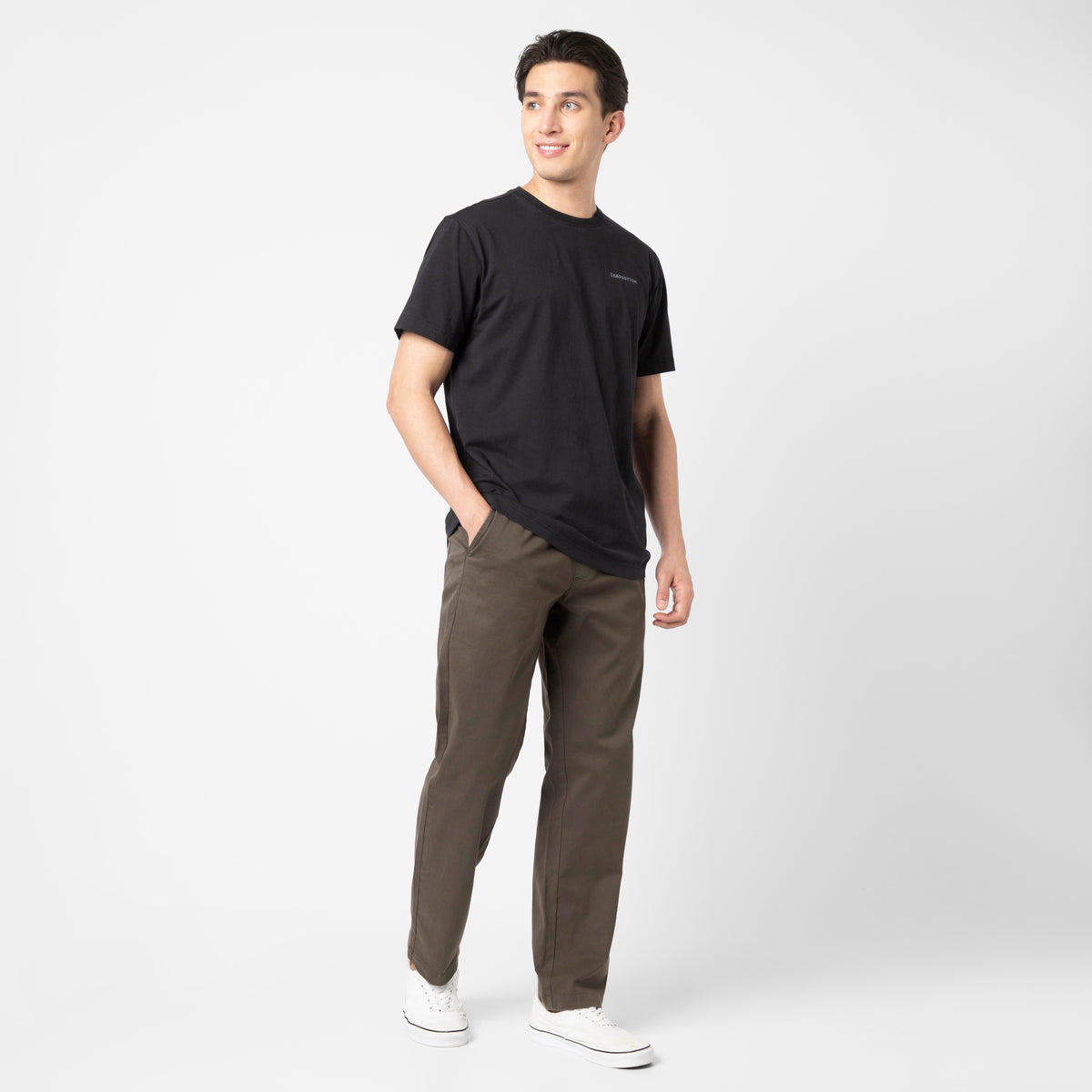 Stretch Easy Pant Coal full body side on model