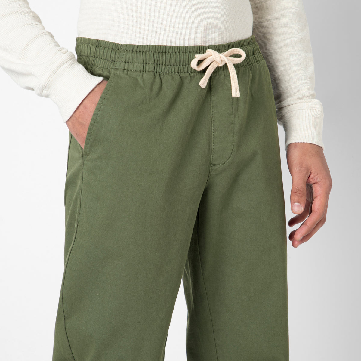 Stretch Easy Pant Fern on model front close up