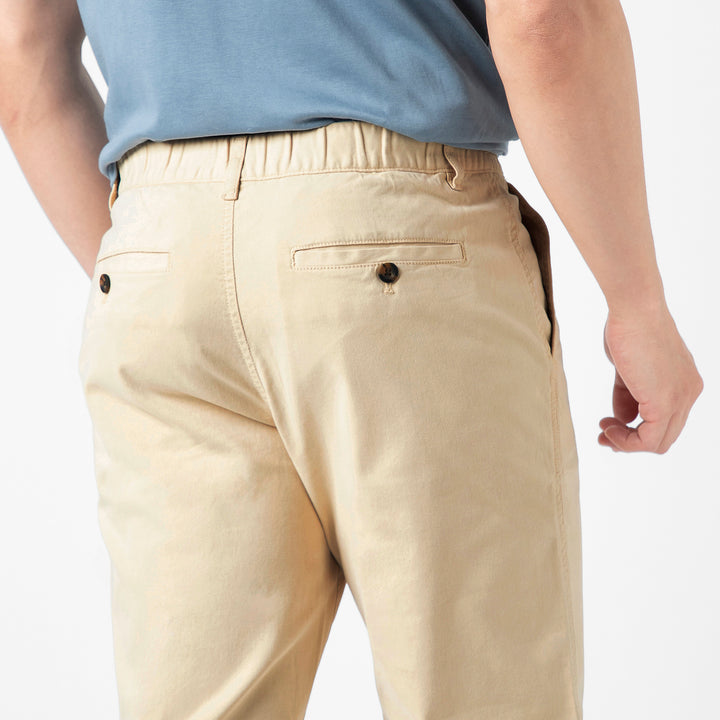 Stretch Jogger Sand Dune close up back on model
