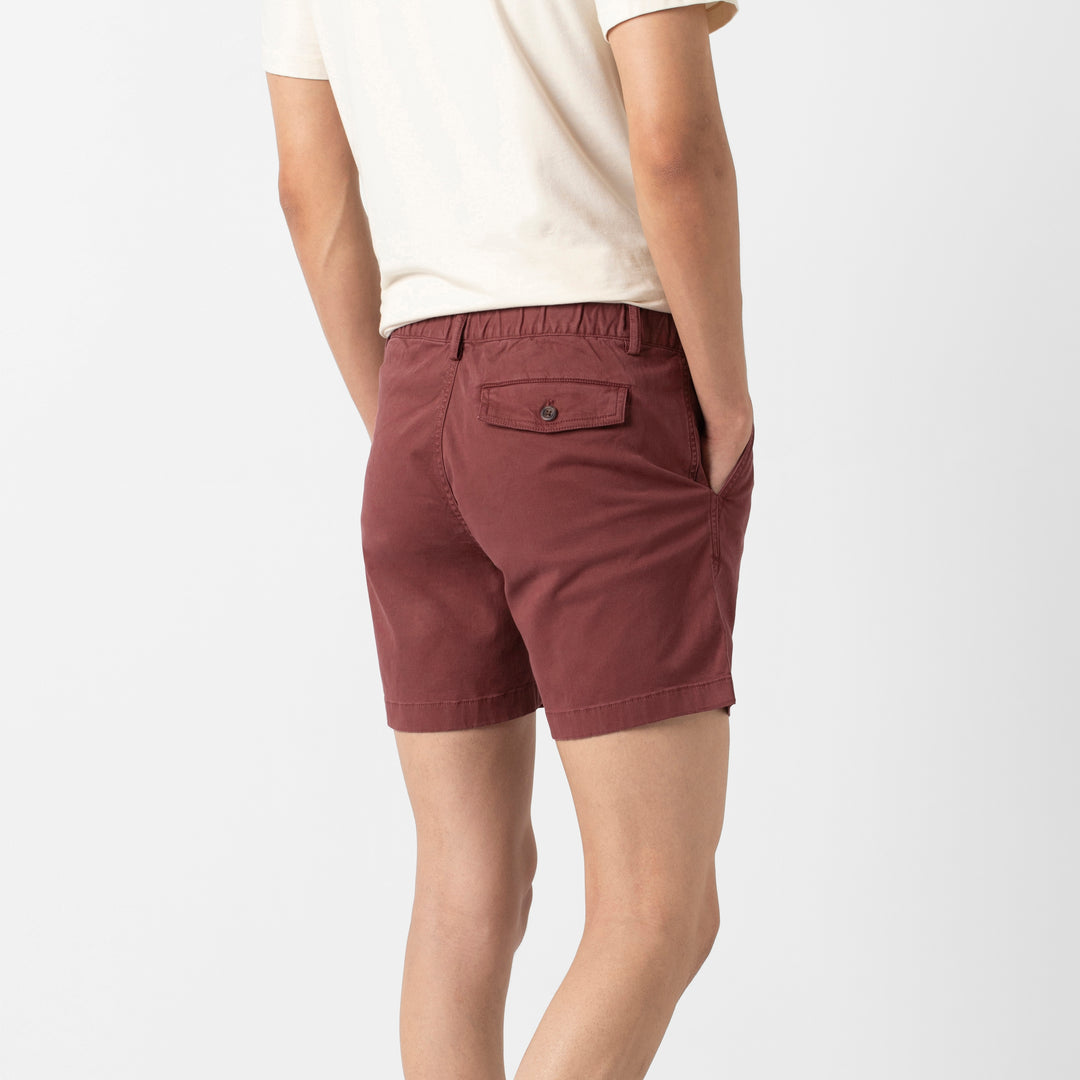 Stretch Short 5 Brick back on model