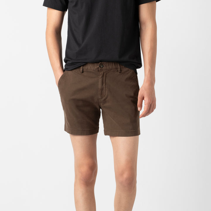 Stretch Short 5 Cocoa front on model