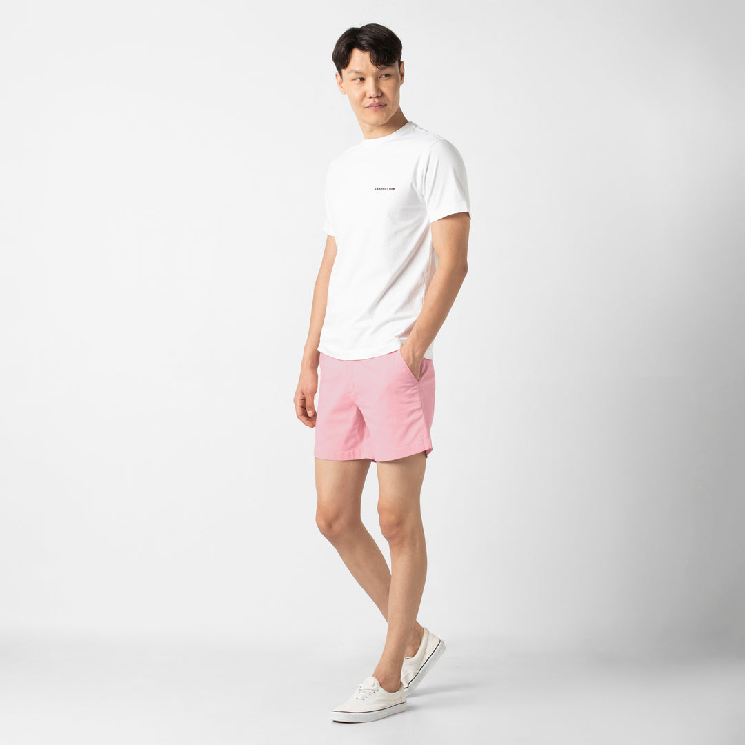 Stretch Short 5 Pink full body on model