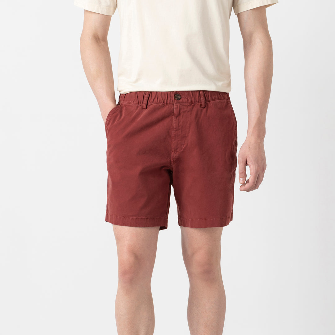 Stretch Short 7 Brick front on model
