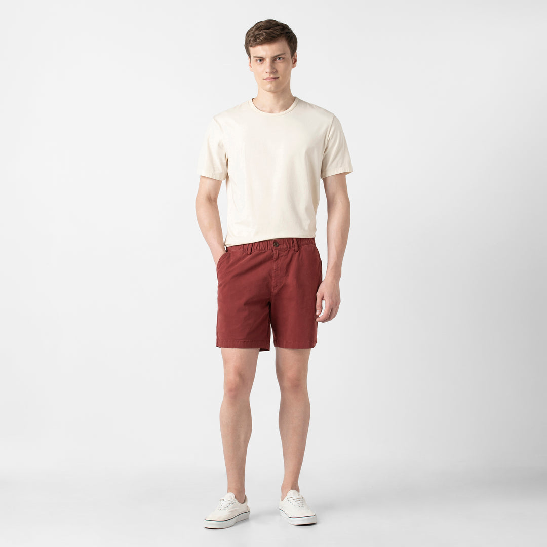 Stretch Short 7 Brick full body on model