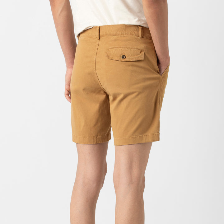 Stretch Short 7" Camel back on model