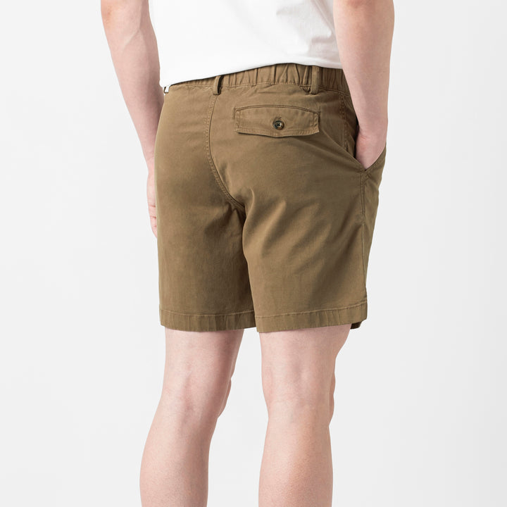 Stretch Short 7" Camel back on model