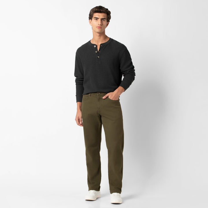 Stretch Travel Jean Crocodile full body on model