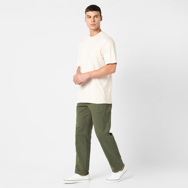Stretch Utility Pant Fern full body on model