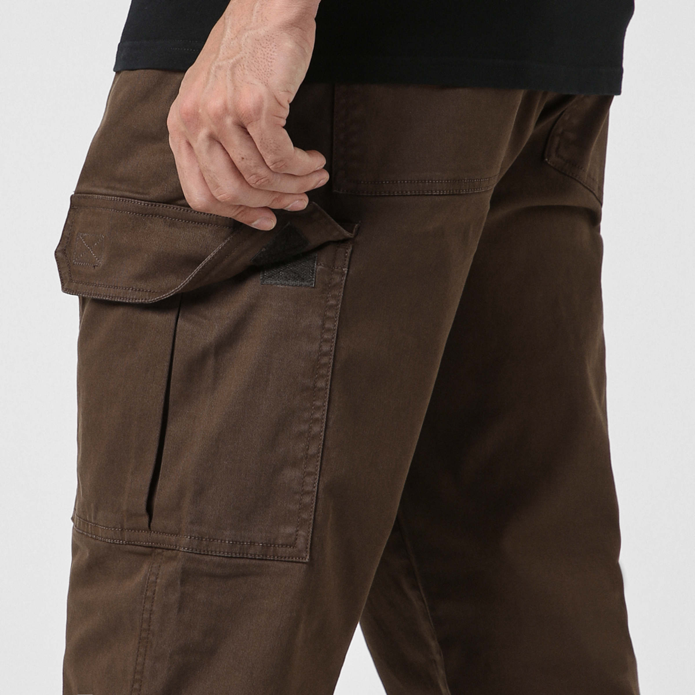 Stretch Cargo Pant Cocoa close up left velcro pocket open