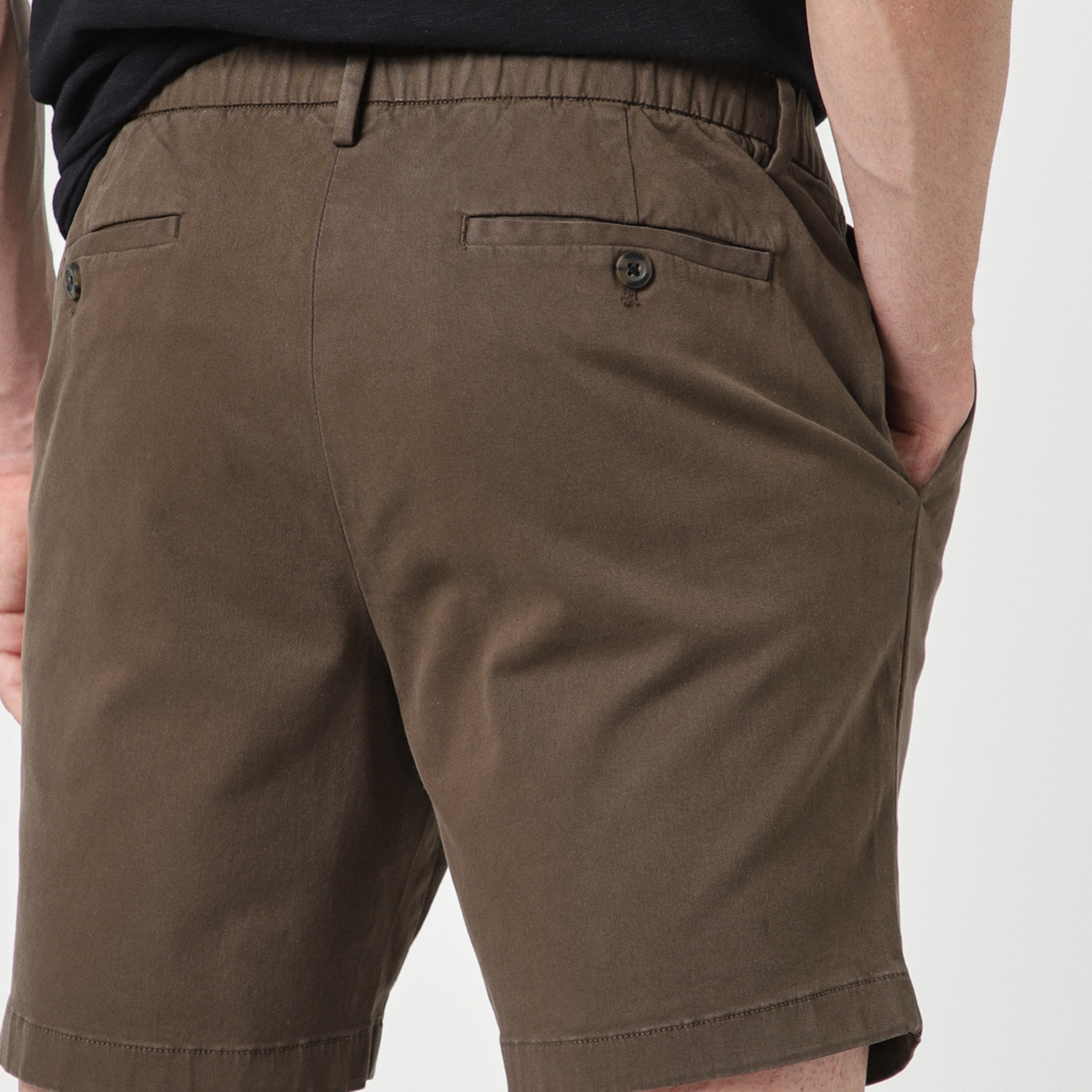 Stretch Chino Short 7" in Cocoa close up back on model
