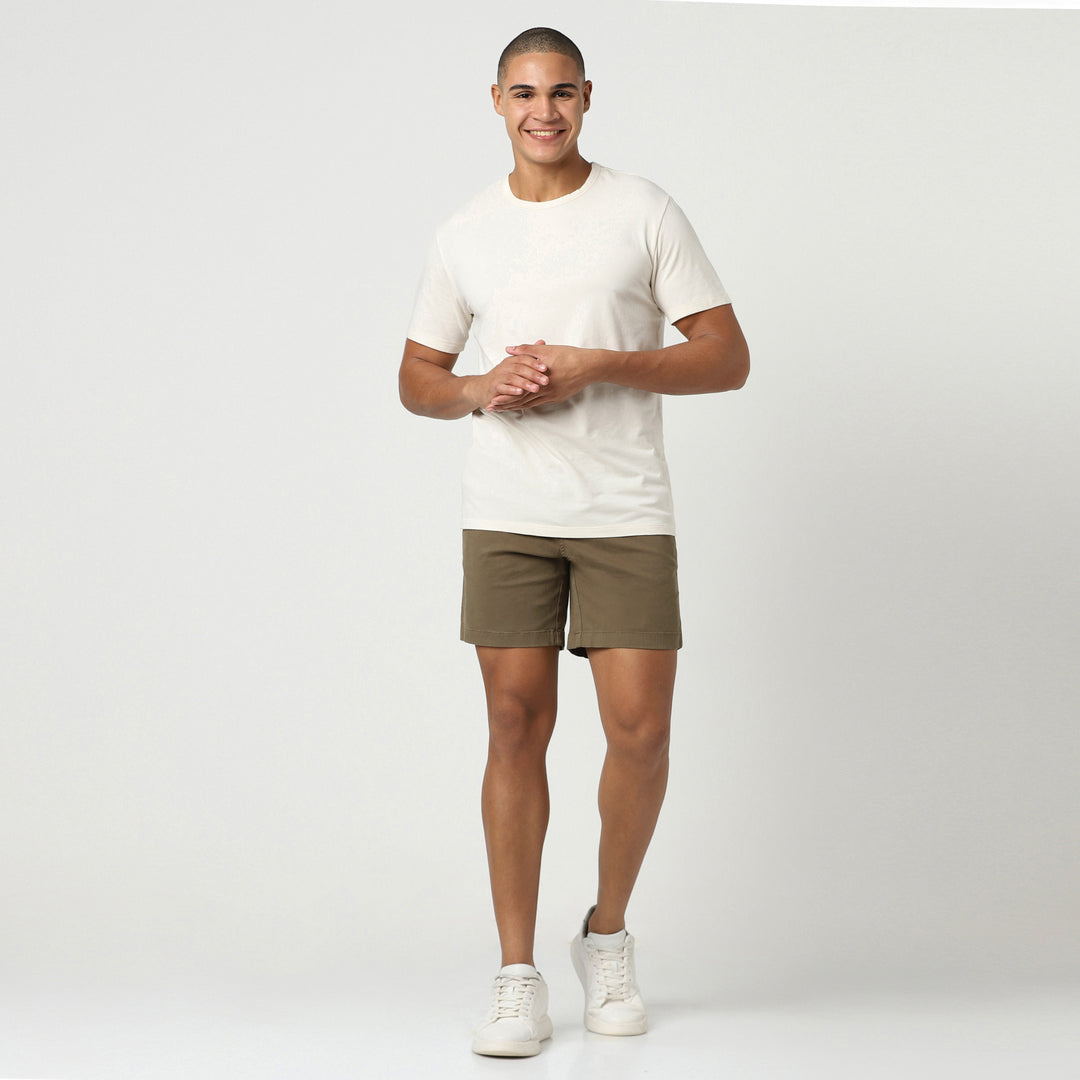 Sretch Short Desert 7" full body on model