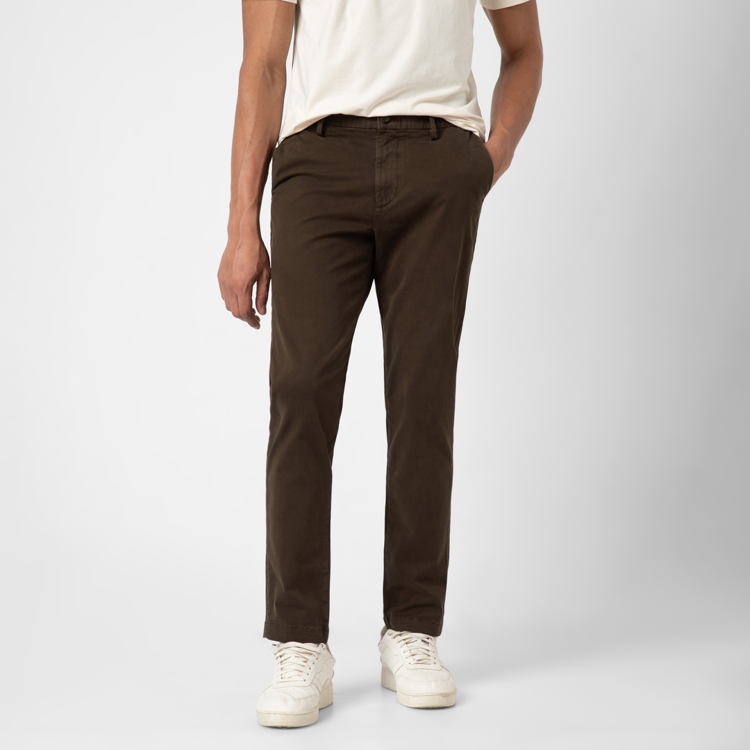 Stretch Chino Pant Cocoa front on model