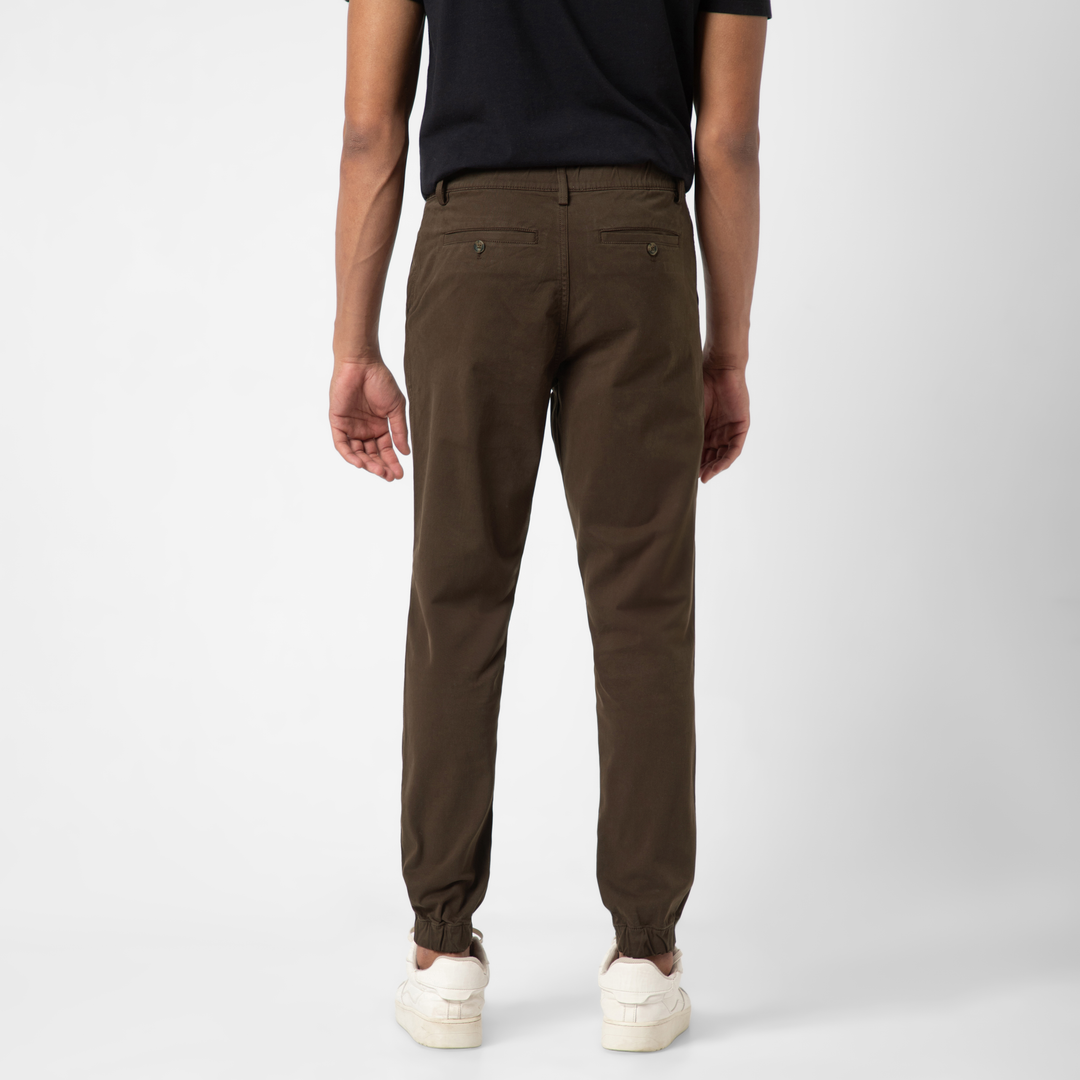 Stretch Jogger Cocoa back on model