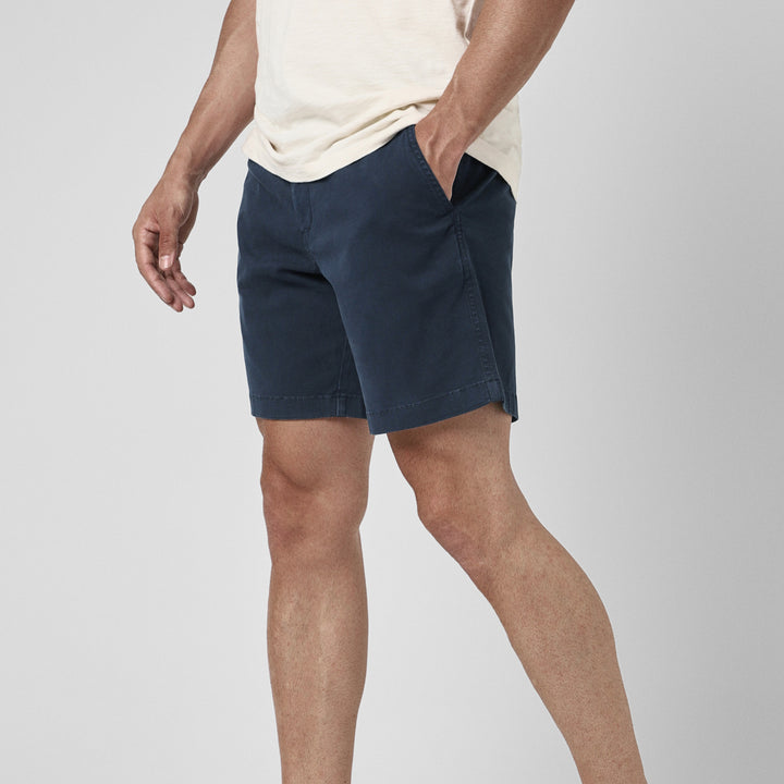 Stretch Short Victory 7" side on model
