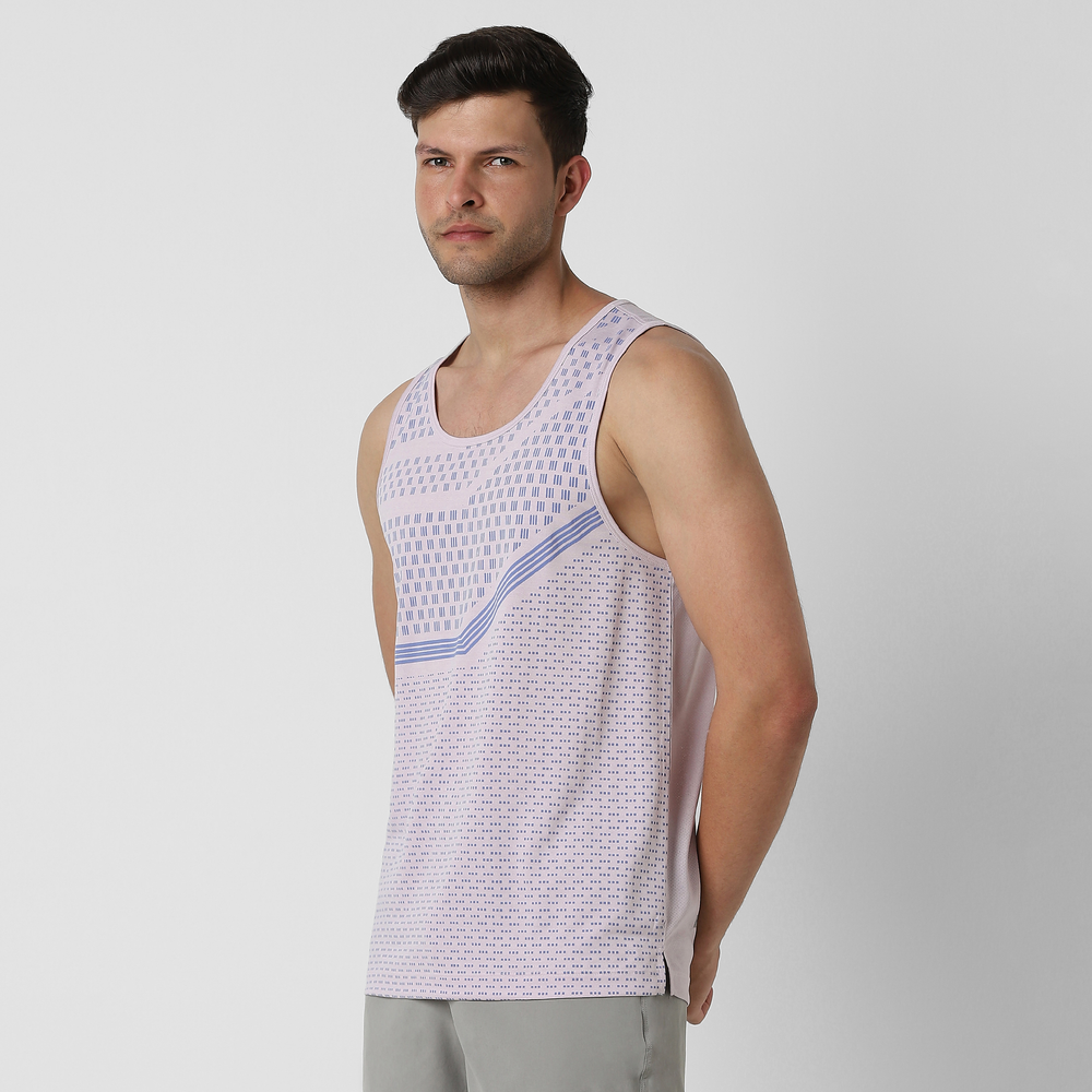 Tempo Tank Light Lilac side on model
