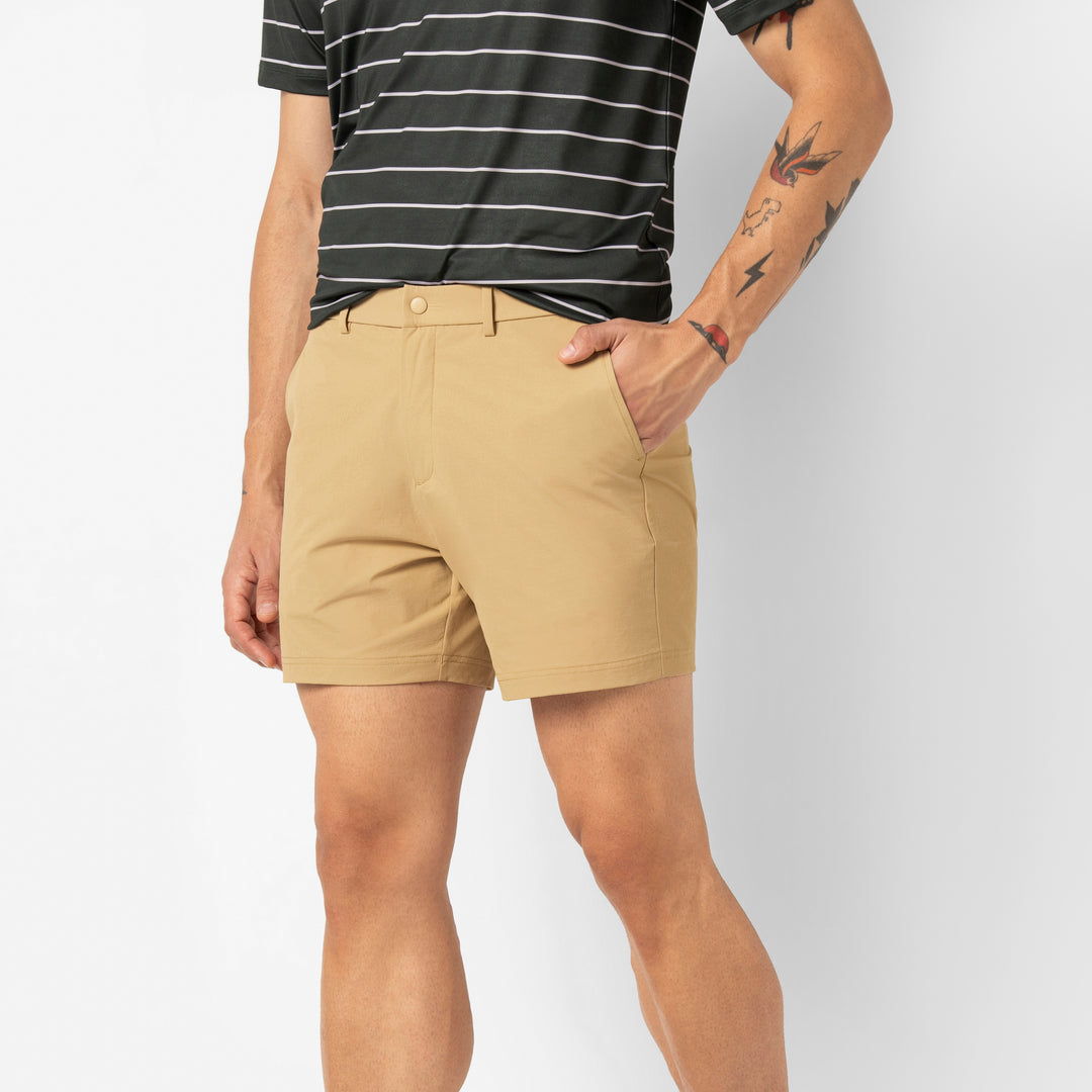 Tour Short Natural 5 side on model