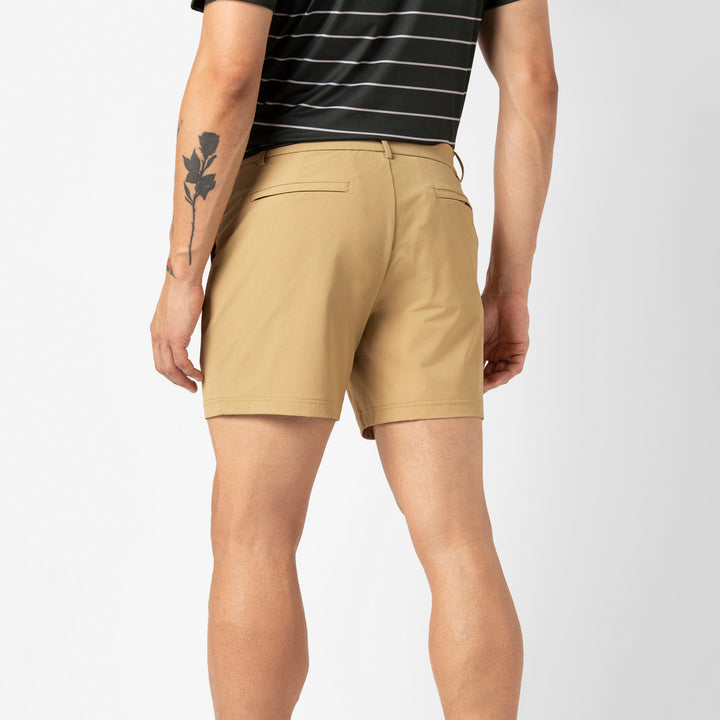 Tour Short Natural 5 back on model