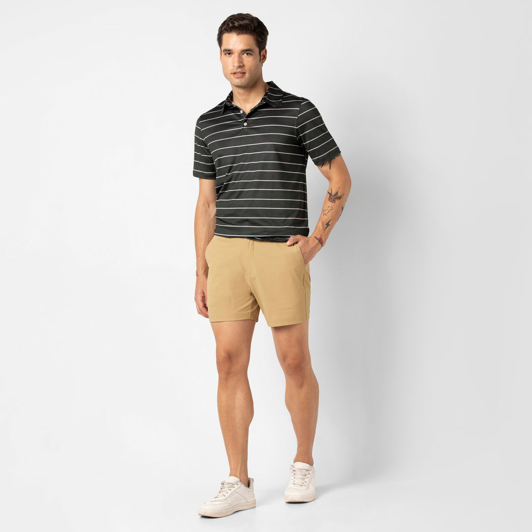 Tour Short Natural 5 full body on model