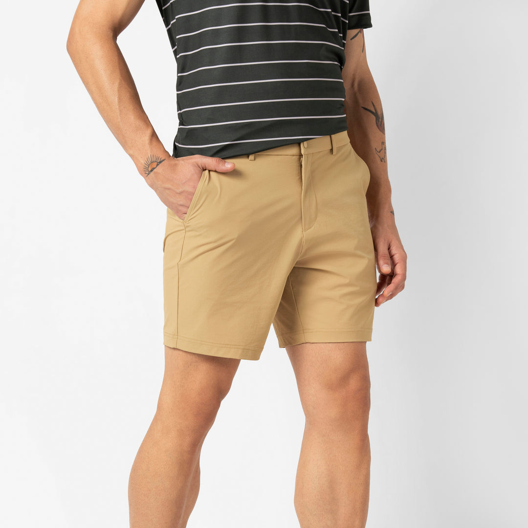 Tour Short Natural 7 side on model