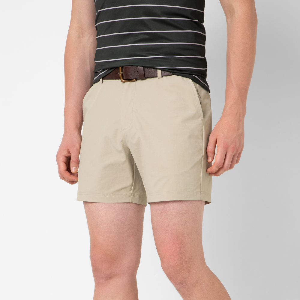 Tour Short 5 Khaki side on model