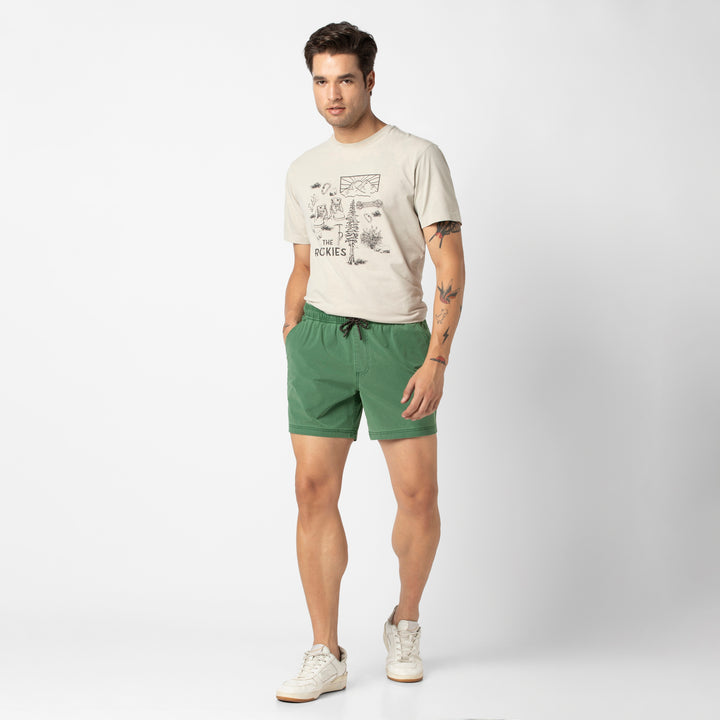 Volley Short 5 Duck Green full body on model