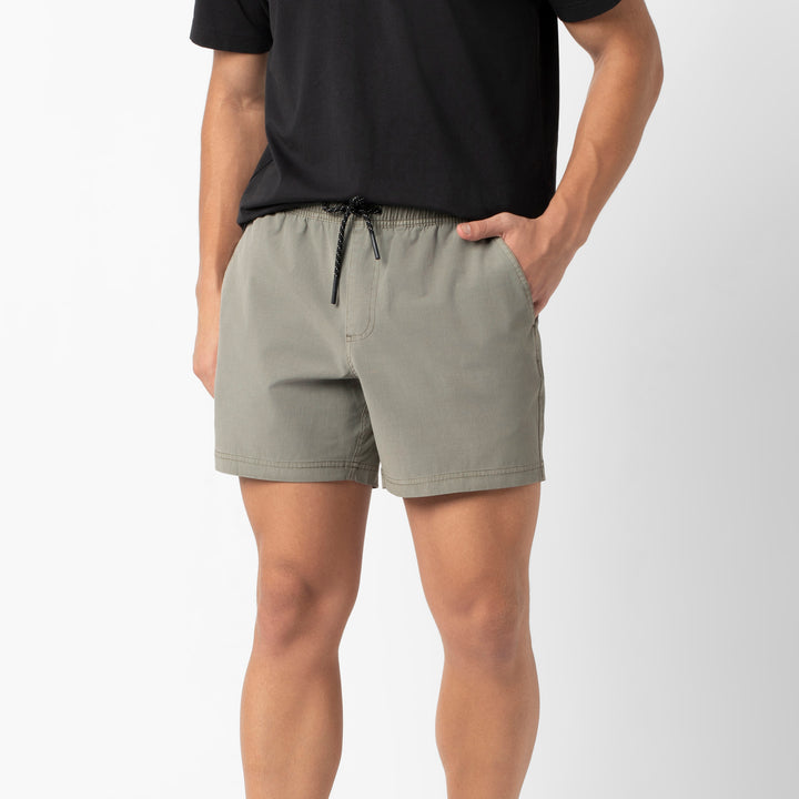 Volley Short 5 Grey front on model
