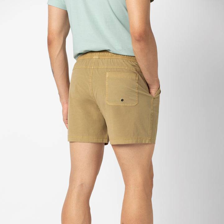 Volley Short 5 Khaki back on model