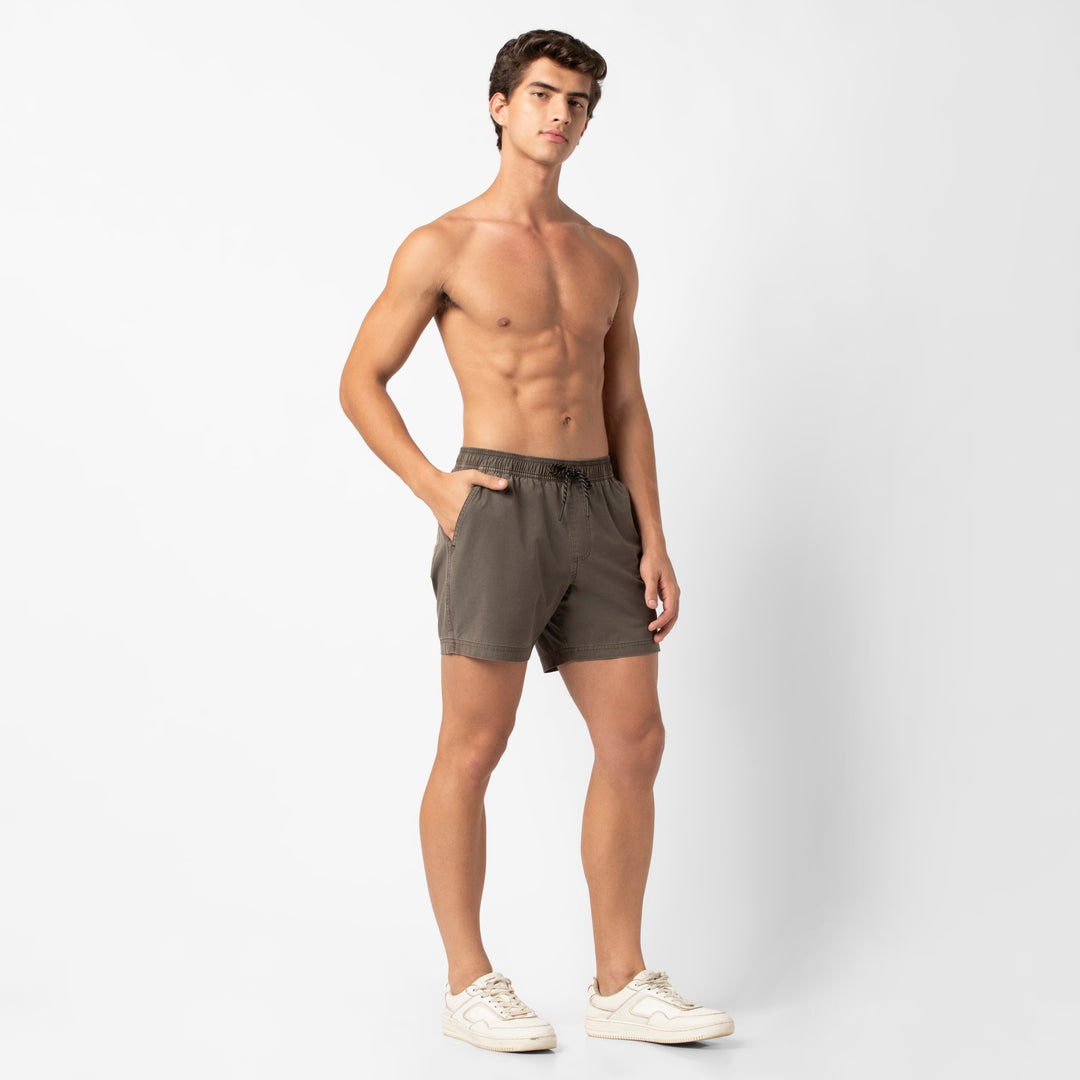 Volley Short 5 Moth full body on model