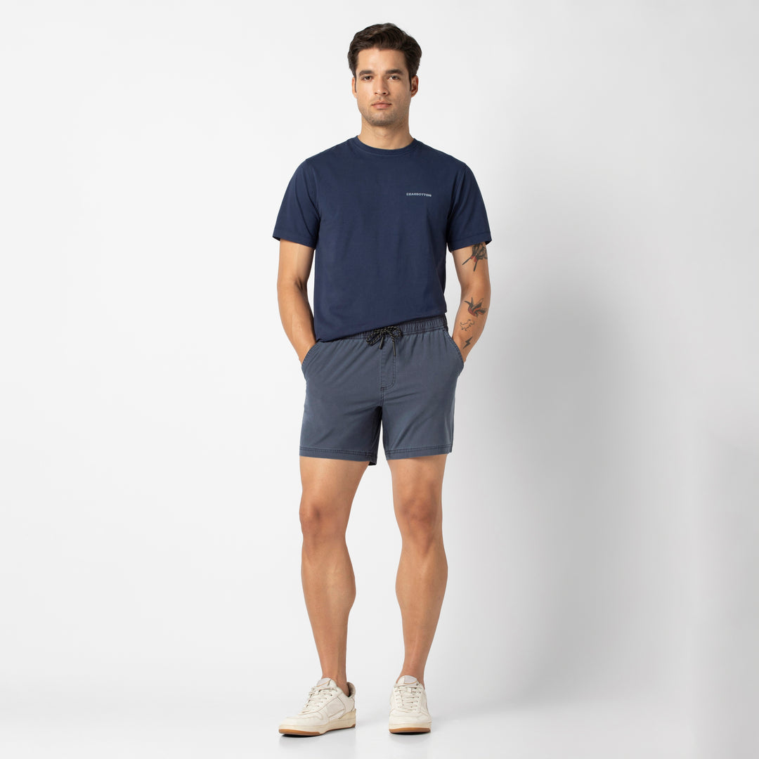 Volley Short 5 Navyf ull body on model