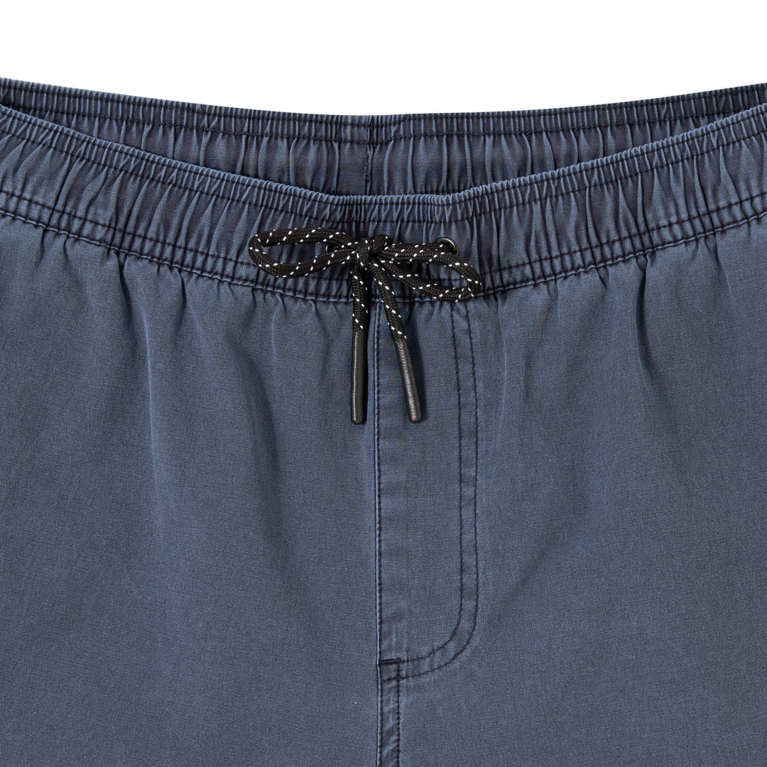 Volley Short 5 Navy close up front flat