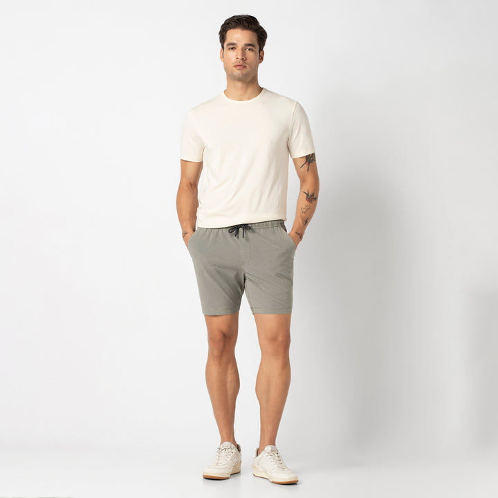 Volley Short 7 Grey full body on model