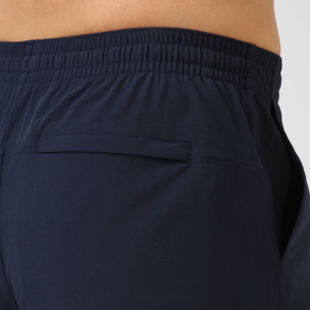 Run Short 5.5" Navy back close up of hidden zipper pocket